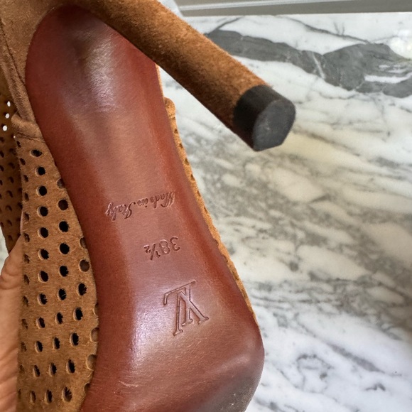 Louis Vuitton perforated leather brown suede booties 38.5 - Picture 8 of 8